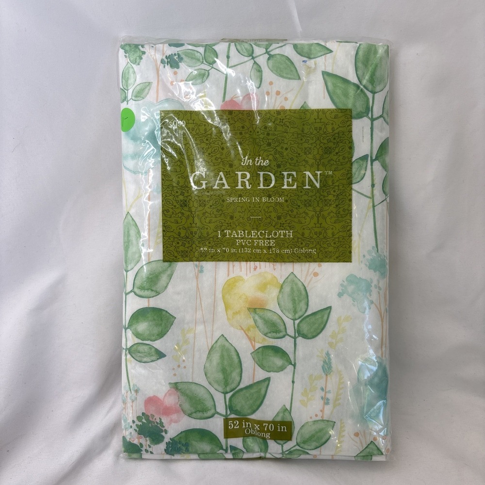 In the Garden Spring In Bloom‎ Flannel Back Tablecloth 52"x70" Oblong NEW